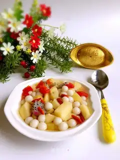 Fruit and soup