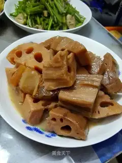 A wide variety of gravy