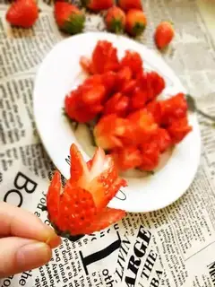 Honey strawberry flowers