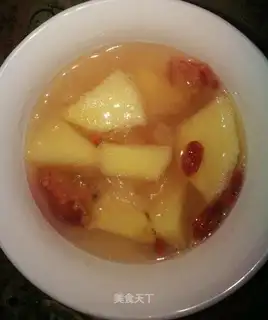 Silver-eared apples