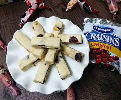 Coconut cranberry raspberry