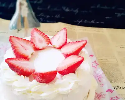 Strawberry cream cake