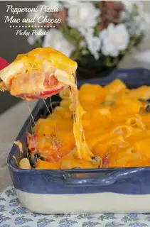 Spicy sausage pizza
