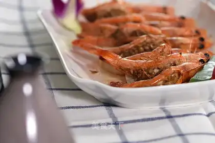 Smiling shrimp
