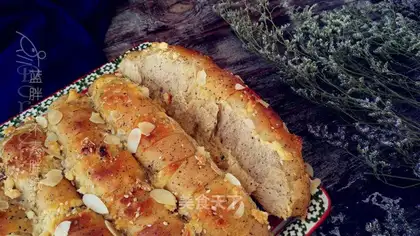 The Count's red tea soufflé