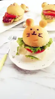 Toon animal burger