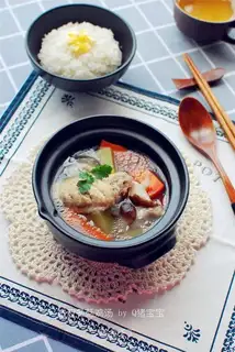 Microwave mushroom chicken soup