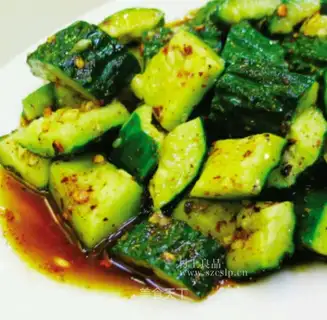 Spicy sauce, cucumber