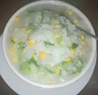 Roach corn gravy