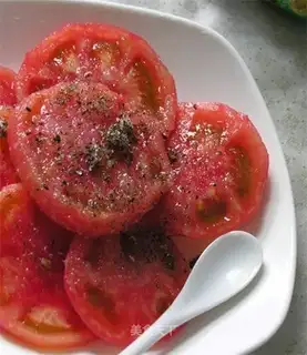 Osmanthus sugar mixed with tomatoes