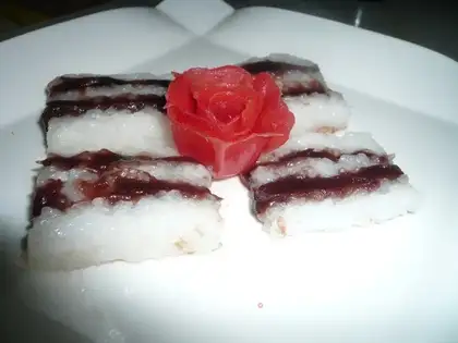 steamed cut cake