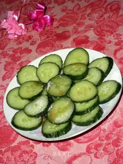 Cold sweet and sour cucumber