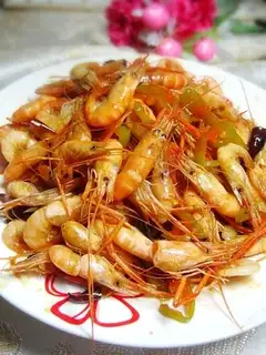 Fried river shrimp with pepper
