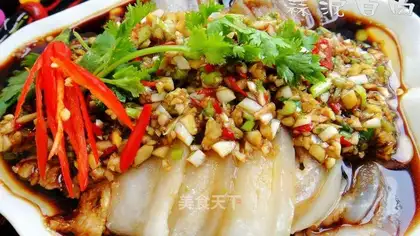 white pork with garlic mashed