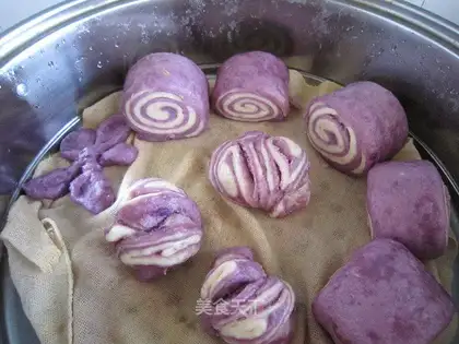 Purple sweet potato steamed buns