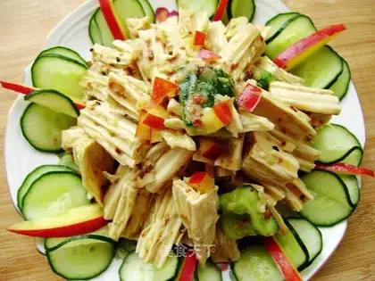 Cucumber mixed with tofu