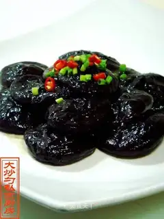 Braised mushrooms in oil