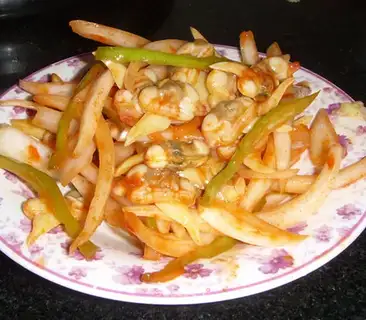 Onion mixed with fat clams