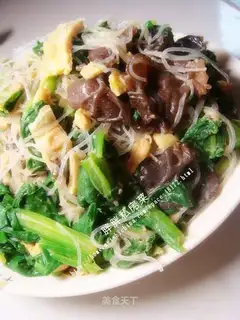 Spinach mixed vermicelli