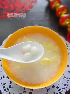 Wine-brewed egg pudding glutinous rice balls