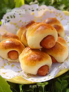 Mini sausage bun