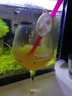 Bronze lemonade