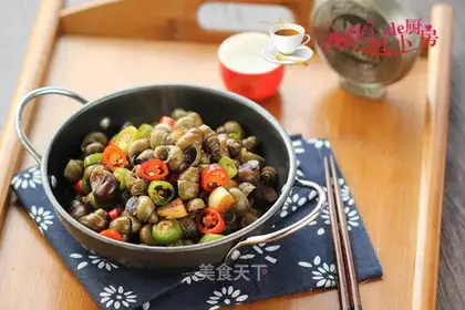 Spicy snails