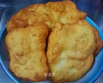Gold and salted pancakes