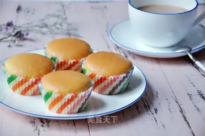 Coconut sponge cupcakes
