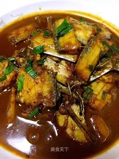 Red-fried fish