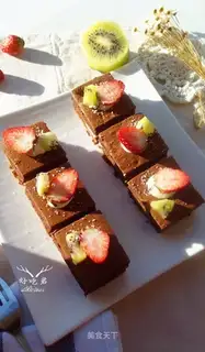 A cup of cocoa cake