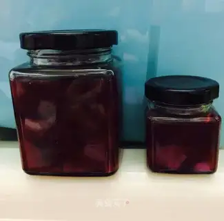 Strawberry sauce