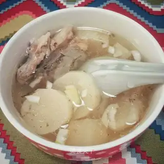 Ropbone bone soup