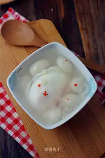Eggballs, sweet soup