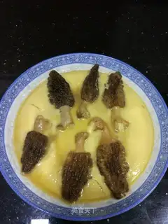 Cleaning up fresh lamb belly balls