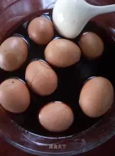 Five spicy tea eggs