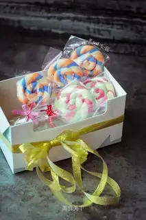 Lollipop cookies
