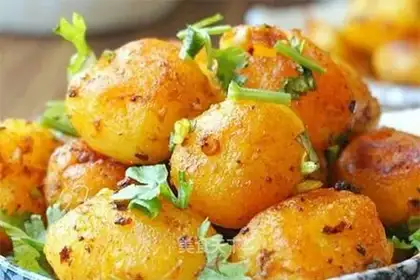 Garlic potatoes
