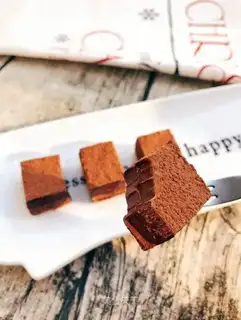 Raw chocolate