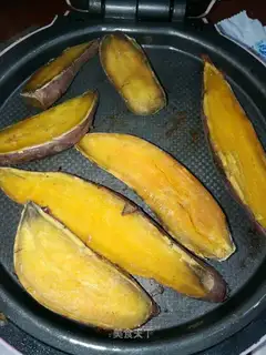 Roast potatoes
