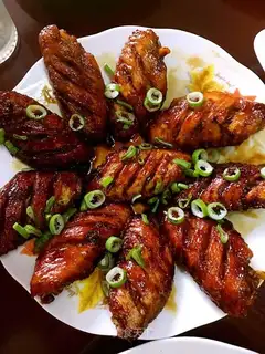 Red chicken wings