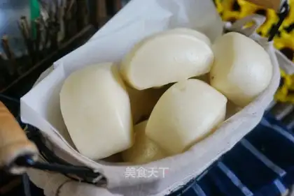 Slice the buns