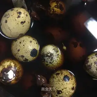 Tea quail eggs
