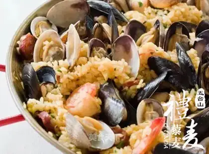 Seafood cheese and quinoa