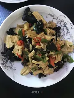 Pyramid mackerel