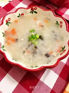 Porridge of mushroom abalone carrots
