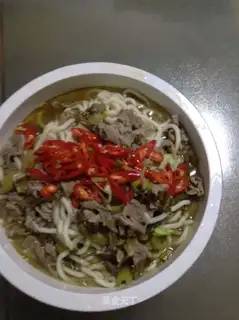 Sour sauce, oxen noodles