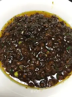 Meat and pepper sauce