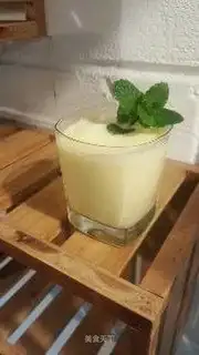Pineapple Sydney juice