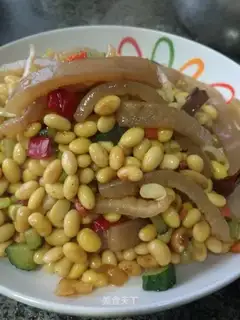 Pork-skinned soybeans